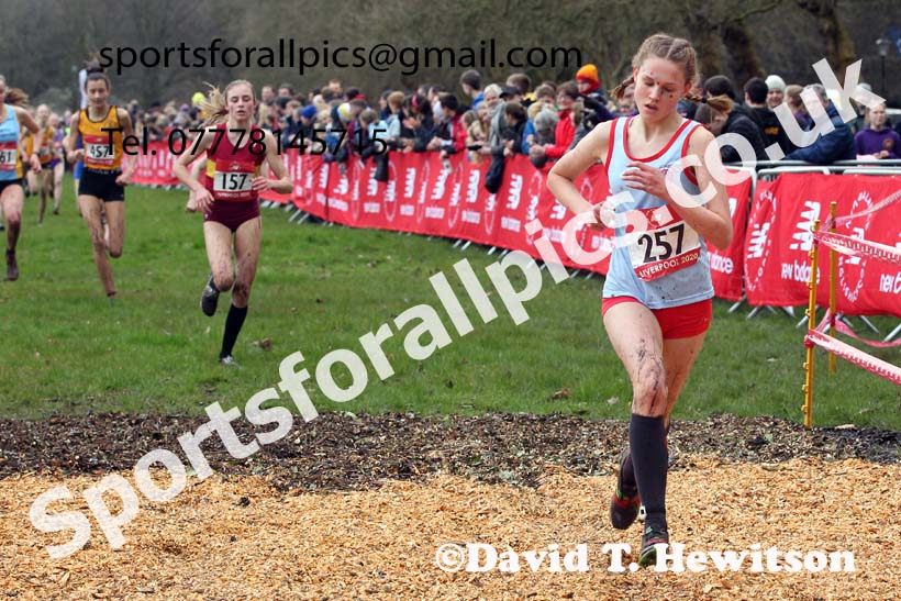 Intermediate girls, 2020 New Balance English Schools Champs., Sefton Park, Liverpool. Photo: David T. Hewitson/Sports for All Pics